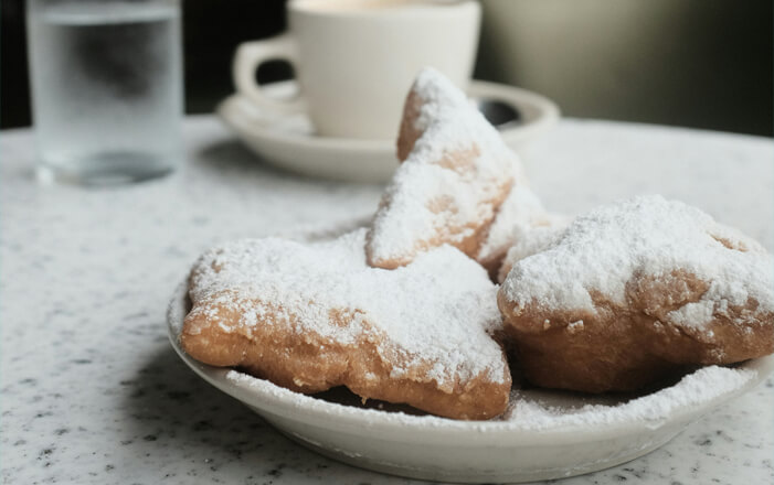 New Orleans solo dining