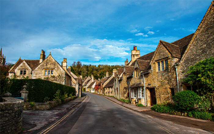 solo tour group Cotswolds London