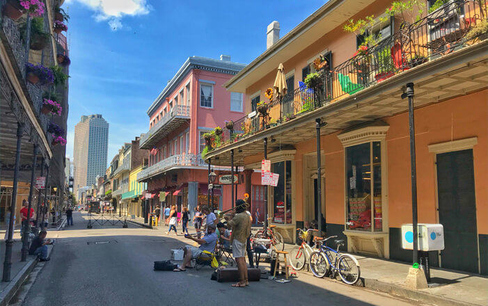 New Orleans things to do alone