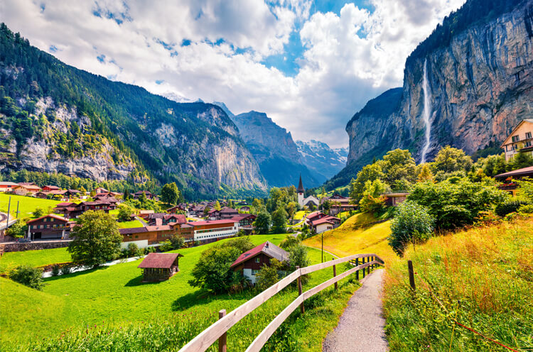 solo travel guide Switzerland
